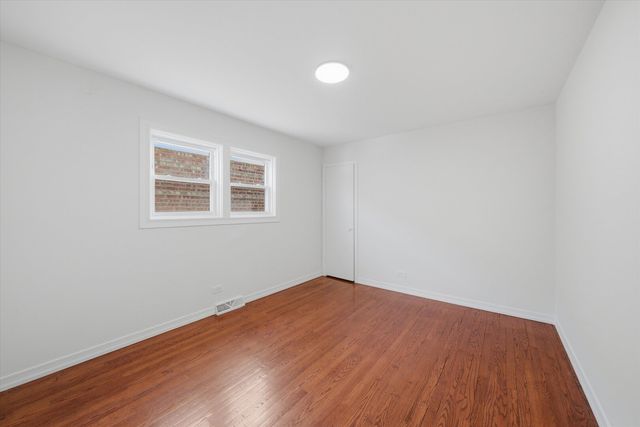 7205 S Lawndale Avenue, Chicago, IL 60629