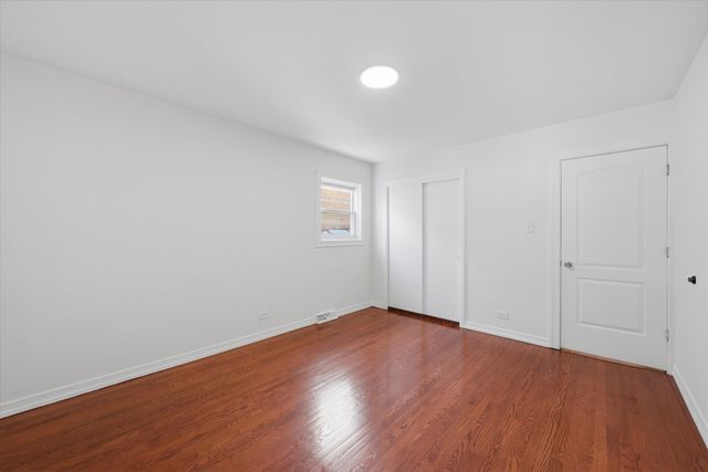 7205 S Lawndale Avenue, Chicago, IL 60629
