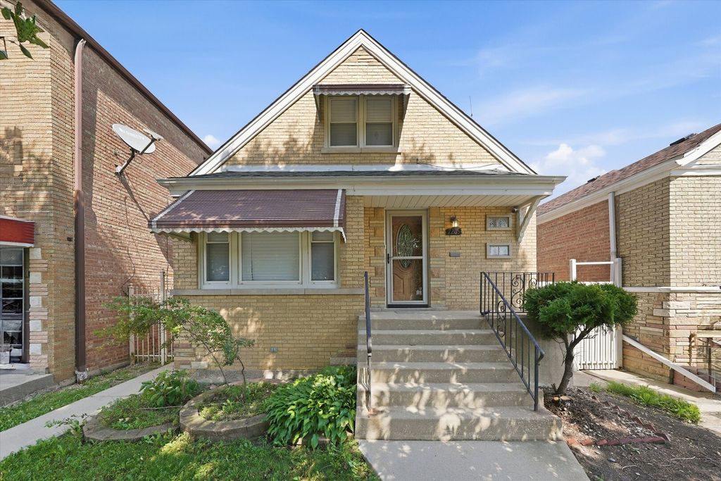 7205 S Lawndale Avenue, Chicago, IL 60629
