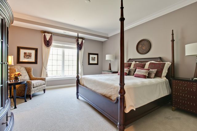 1800 AMBERLEY Court 309, Lake Forest, IL 60045