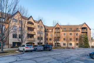 1800 AMBERLEY Court 309, Lake Forest, IL 60045