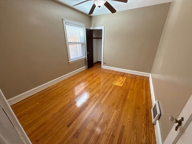 5327 W Wolfram Street 1, Chicago, IL 60641