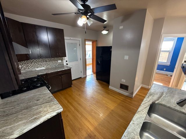 5327 W Wolfram Street 1, Chicago, IL 60641
