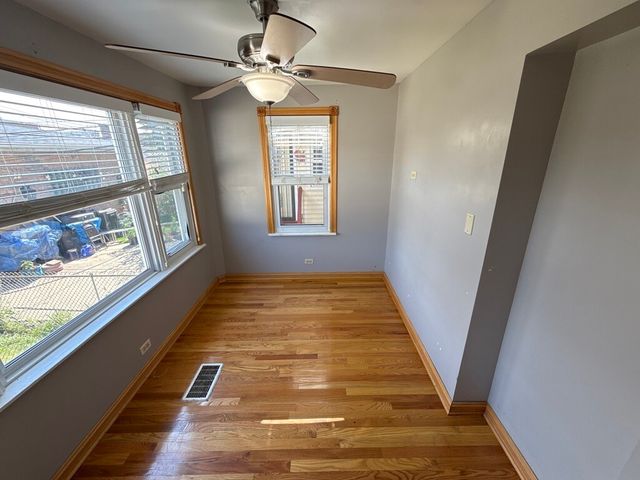 5327 W Wolfram Street 1, Chicago, IL 60641