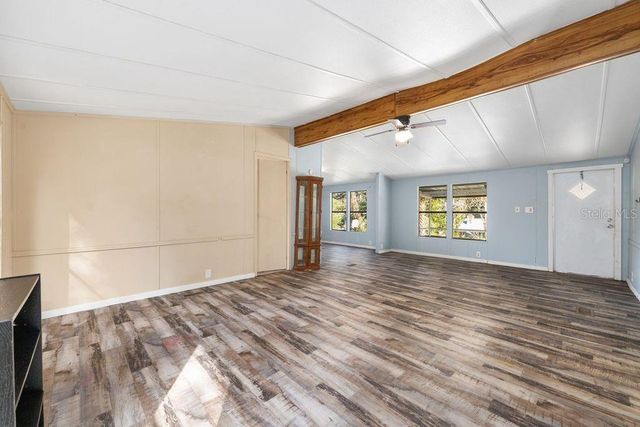 16302 SE 57TH STREET, Ocklawaha, FL 32179