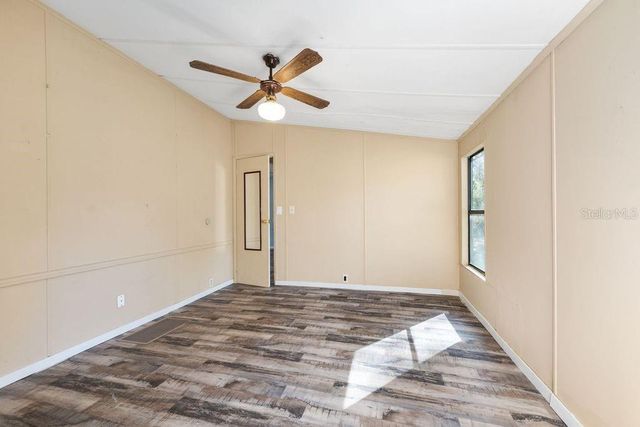 16302 SE 57TH STREET, Ocklawaha, FL 32179