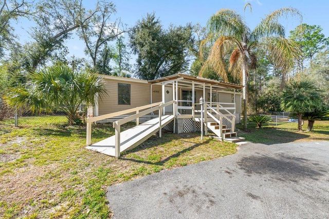 16302 SE 57TH STREET, Ocklawaha, FL 32179