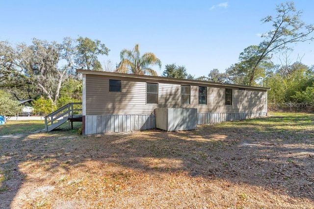 16302 SE 57TH STREET, Ocklawaha, FL 32179