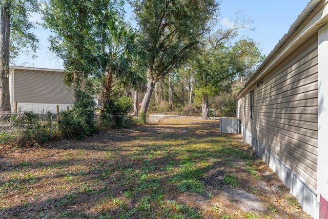 16302 SE 57TH STREET, Ocklawaha, FL 32179