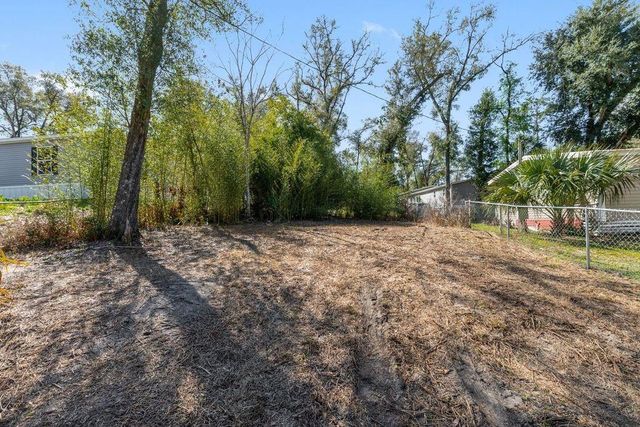 16302 SE 57TH STREET, Ocklawaha, FL 32179