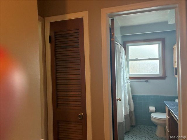 26644 Marilyn Avenue, Warren, MI 48089
