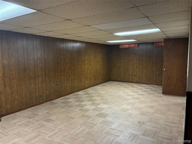 26644 Marilyn Avenue, Warren, MI 48089