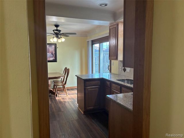 26644 Marilyn Avenue, Warren, MI 48089