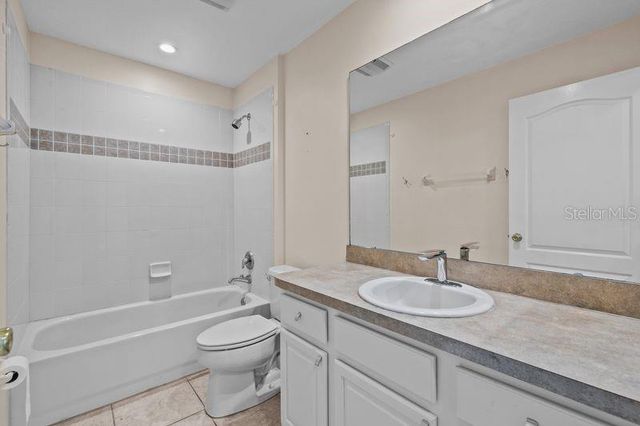 214 COMPASS ROSE DRIVE, Groveland, FL 34736