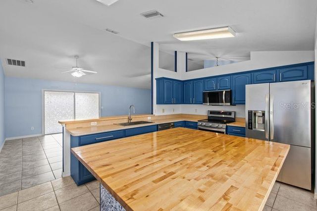 214 COMPASS ROSE DRIVE, Groveland, FL 34736