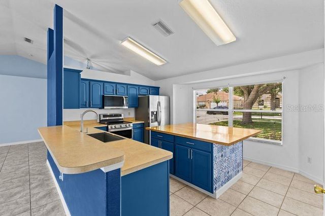 214 COMPASS ROSE DRIVE, Groveland, FL 34736