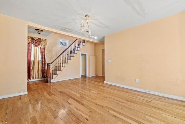 722 Truman Hwy, Boston, MA 02136