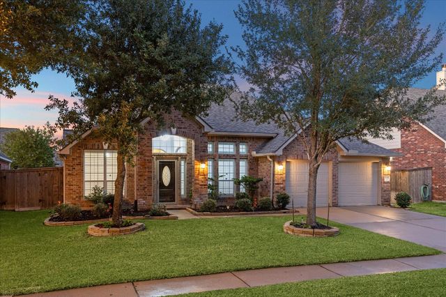 26818 Riverbend Point Lane, Cypress, TX 77433