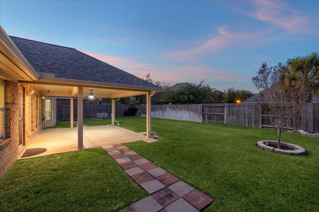 26818 Riverbend Point Lane, Cypress, TX 77433