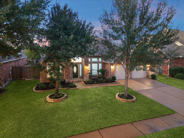 26818 Riverbend Point Lane, Cypress, TX 77433