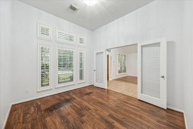 26818 Riverbend Point Lane, Cypress, TX 77433