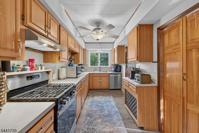 321 Willow Ave, Garwood Boro, NJ 07027