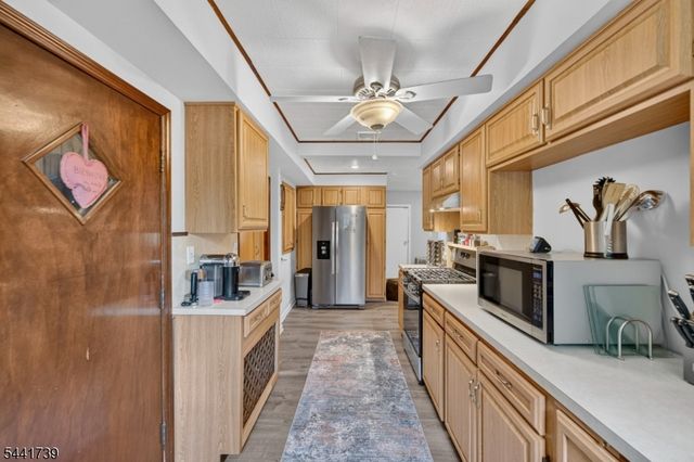 321 Willow Ave, Garwood Boro, NJ 07027