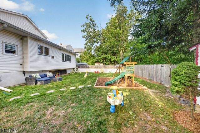 321 Willow Ave, Garwood Boro, NJ 07027