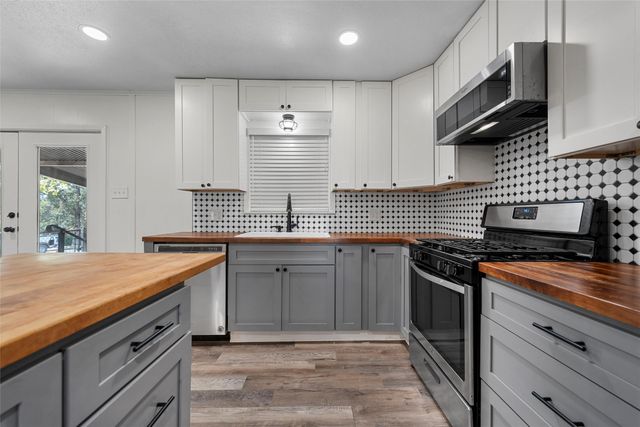9537 Bryce Drive, Woodway, TX 76712