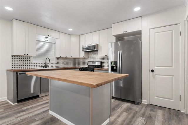 9537 Bryce Drive, Woodway, TX 76712