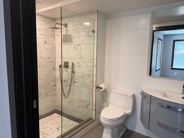 661 Lowell St 3, Lexington, MA 02420