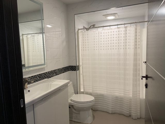 661 Lowell St 3, Lexington, MA 02420