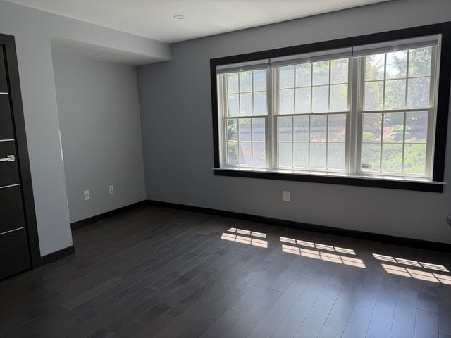661 Lowell St 3, Lexington, MA 02420