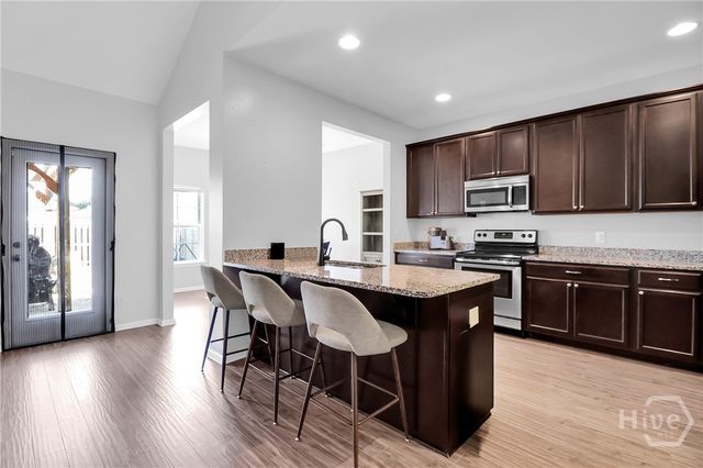 119 Waverly Way, Savannah, GA 31407