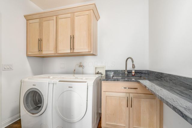 4335 Ewing Court, Powell, OH 43065