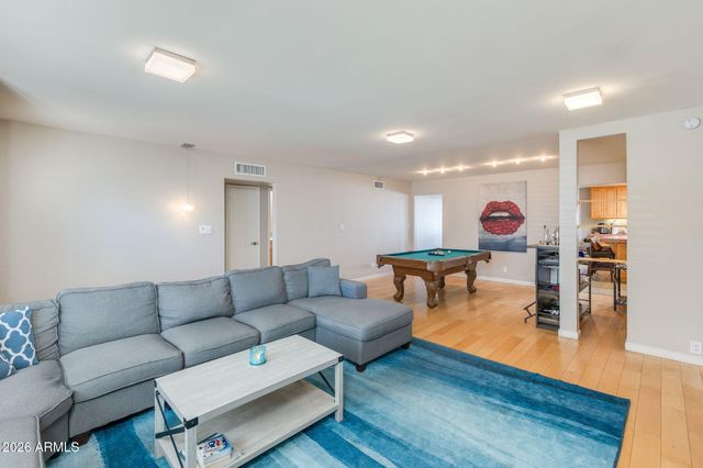 1204 E STEAMBOAT BEND Drive, Tempe, AZ 85283