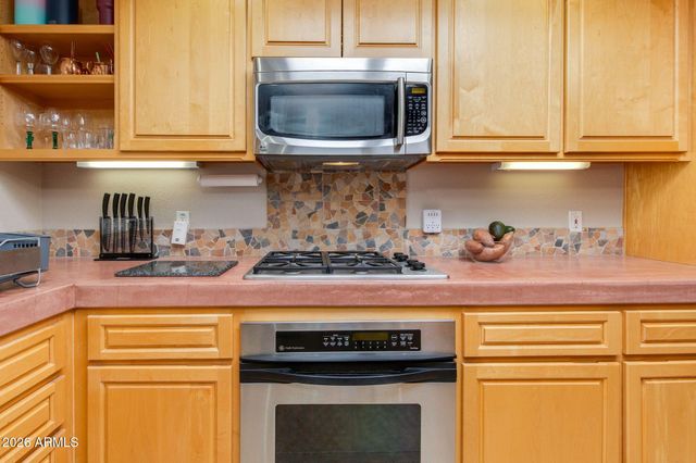 1204 E STEAMBOAT BEND Drive, Tempe, AZ 85283