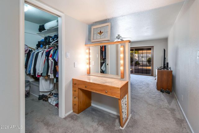 1204 E STEAMBOAT BEND Drive, Tempe, AZ 85283