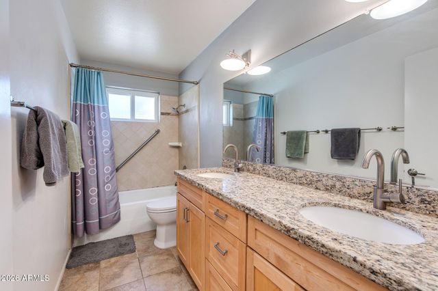 1204 E STEAMBOAT BEND Drive, Tempe, AZ 85283