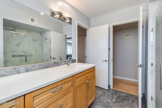 1204 E STEAMBOAT BEND Drive, Tempe, AZ 85283