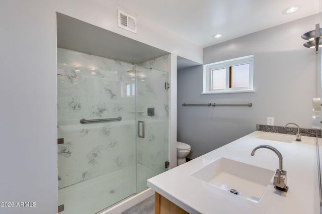 1204 E STEAMBOAT BEND Drive, Tempe, AZ 85283