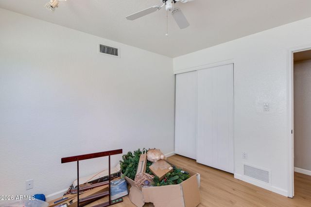 1204 E STEAMBOAT BEND Drive, Tempe, AZ 85283