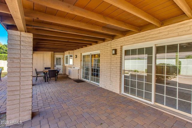 1204 E STEAMBOAT BEND Drive, Tempe, AZ 85283