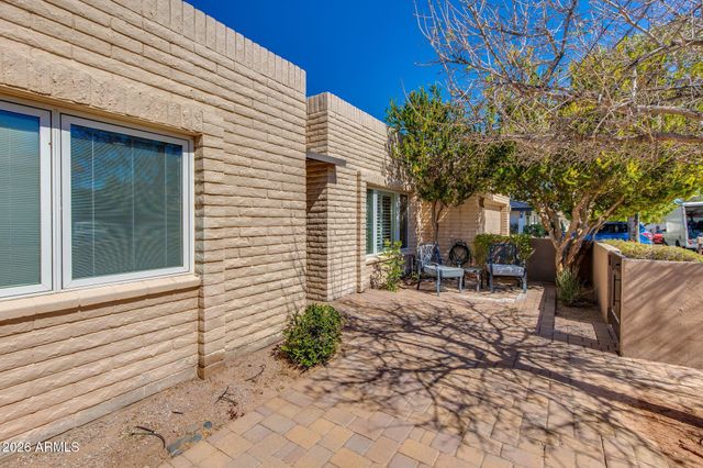 1204 E STEAMBOAT BEND Drive, Tempe, AZ 85283