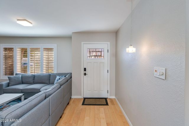 1204 E STEAMBOAT BEND Drive, Tempe, AZ 85283