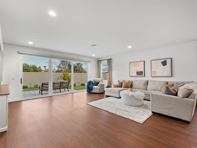 909 Woodhaven Road, San Marcos, CA 92069