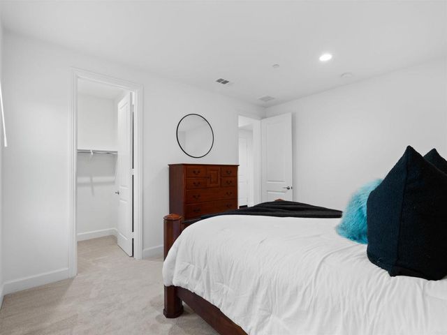 909 Woodhaven Road, San Marcos, CA 92069