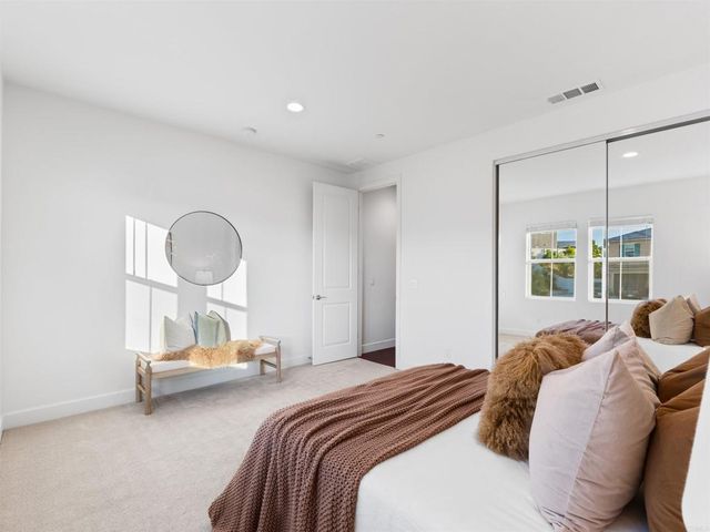 909 Woodhaven Road, San Marcos, CA 92069
