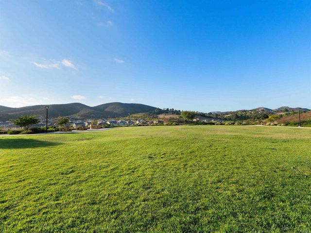 909 Woodhaven Road, San Marcos, CA 92069