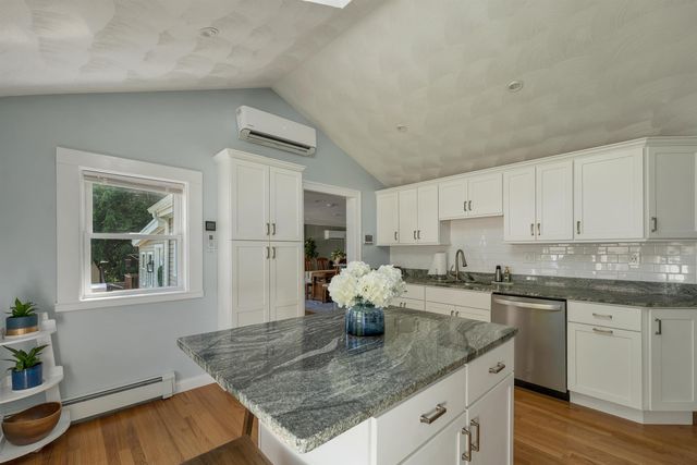 5 Frenette Drive, Hudson, NH 03051